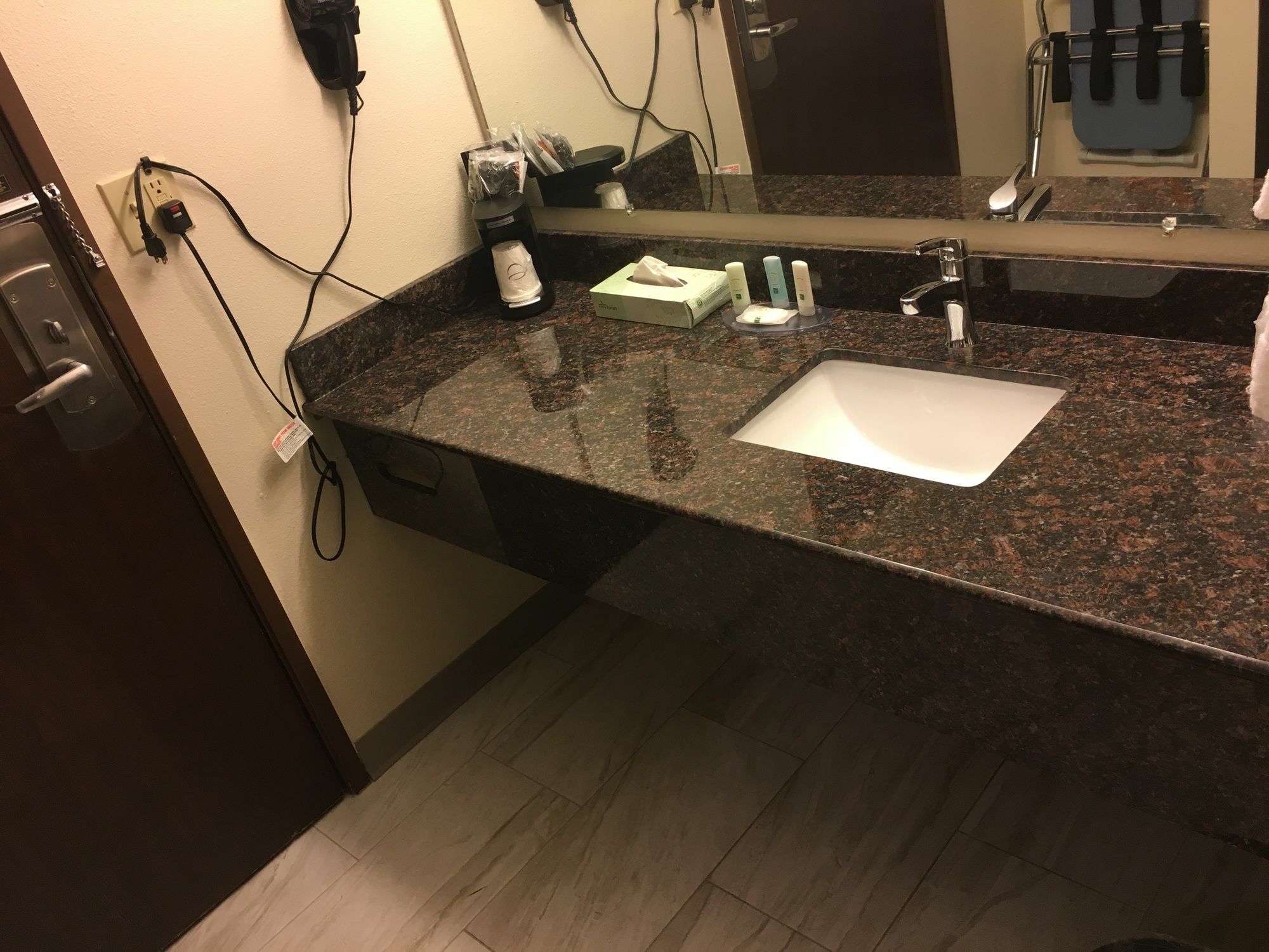 Quality Inn & Suites 밀워키 외부 사진